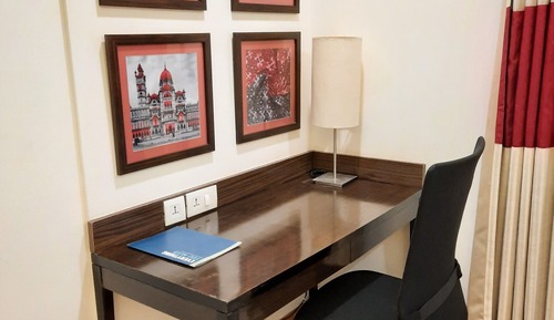Premier Room, 1 King Bed