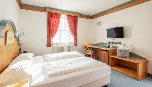 Classic Double or Twin Room