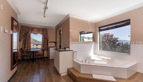 Luxury Room, 1 King Bed