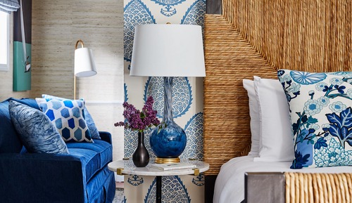 Suite, 1 King Bed with Sofa bed (Hydrangea Suite)