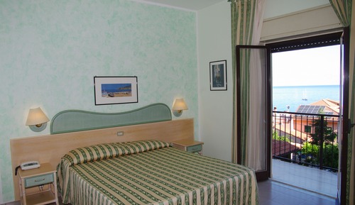 Double Room, Balcony