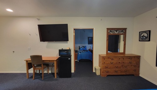 Standard Suite, Ensuite, Mountain View (216)