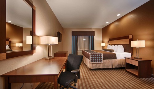 Suite, 1 King Bed, Non Smoking, Refrigerator & Microwave