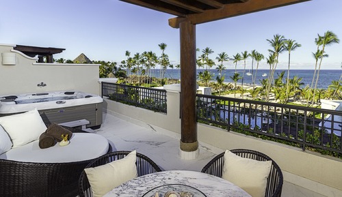 Preferred Club Master Suite Ocean Front