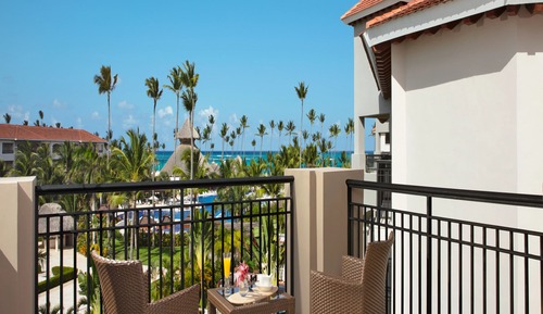 Preferred Club Junior Suite Partial Ocean View Double Beds