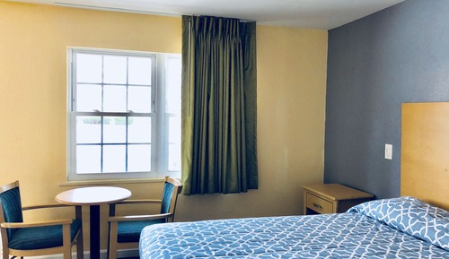 Deluxe Single Room, 1 Queen Bed, Non Smoking