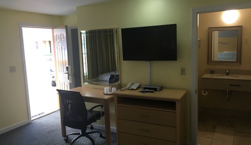 Deluxe Single Room, 1 King Bed, Non Smoking