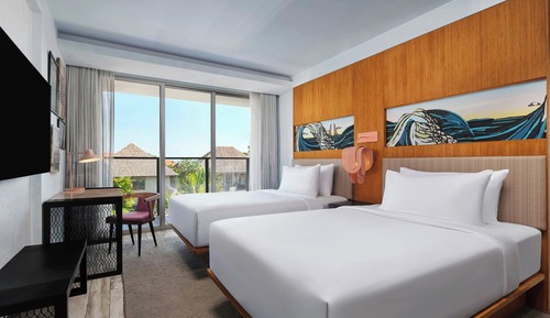 Room, 2 Twin Beds, City View (Balcony)
