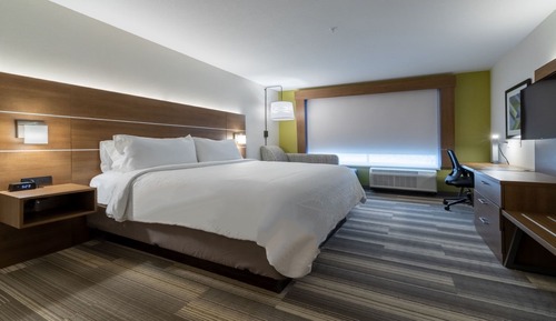 Suite, 1 King Bed, Accessible (Communications, Walk-In Shower)
