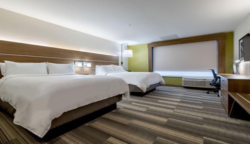 Standard Room, 2 Queen Beds, Mountain View
