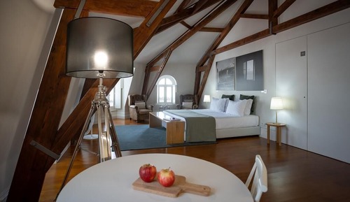 Deluxe Double Room, City View
