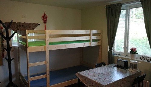 Room (1)