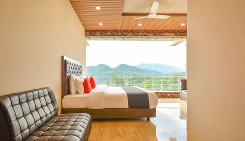 King Room with Balcony