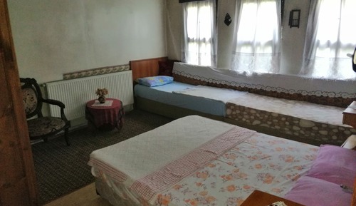 Family Room, Private Bathroom