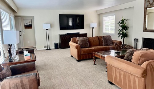 House, Multiple Beds (MV14: Beach Retreat Close To The Beac)