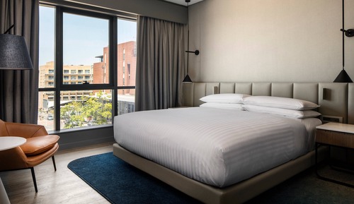 Suite, 1 King Bed, Non Smoking