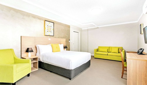 Room, 1 Queen Bed with Sofa bed, Non Smoking