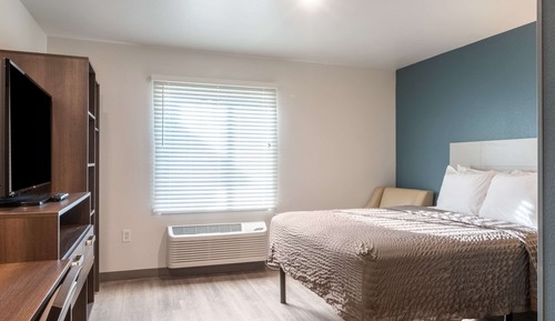Standard Room, 1 Queen Bed, Non Smoking, Ground Floor