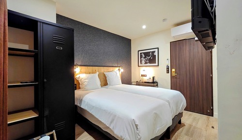 Superior Twin Room