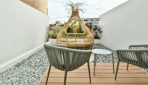 Superior Garden View Room, Non Smoking (3 Beds)