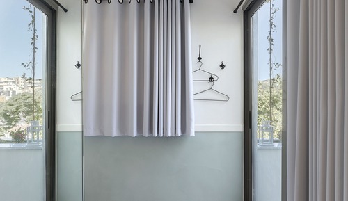 Traditional Apartment, 2 Bedrooms, Balcony, Mountain View