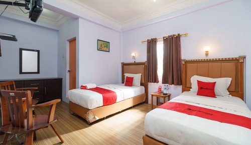 Twin Room (RedDoorz)
