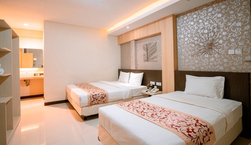 Grand Family Room