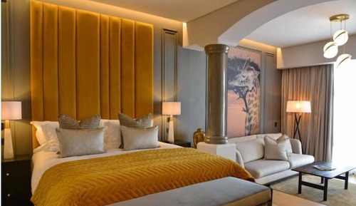 Executive Suite, City View