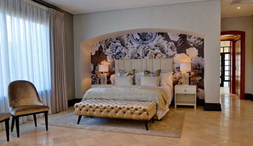 Honeymoon Suite