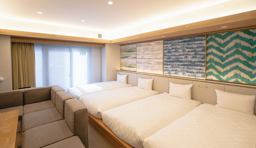 Deluxe Quadruple Room