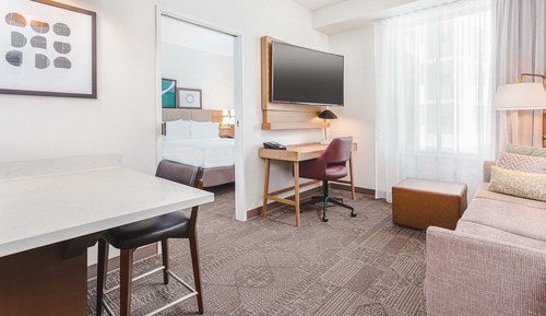 Suite, 2 Bedrooms, Kitchen