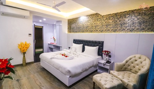 Premium Suite