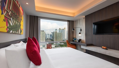 Premier City View King Room