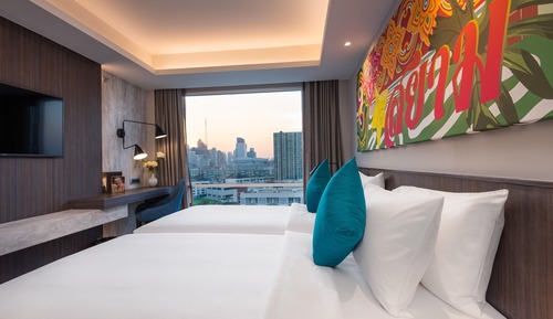 Grand Deluxe City View King Room