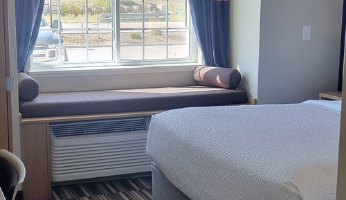 Room, 1 Queen Bed, Non Smoking