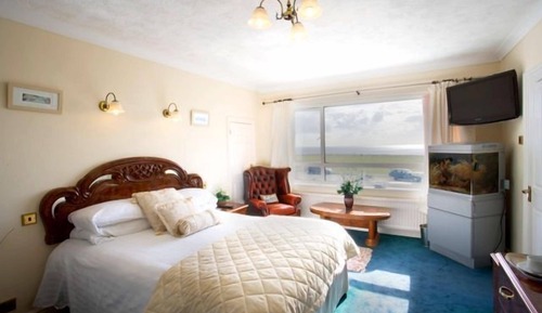 Standard Double Room (The Solent)