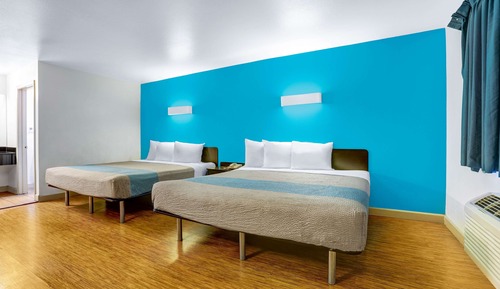 Standard Room, 2 Queen Beds, Non Smoking