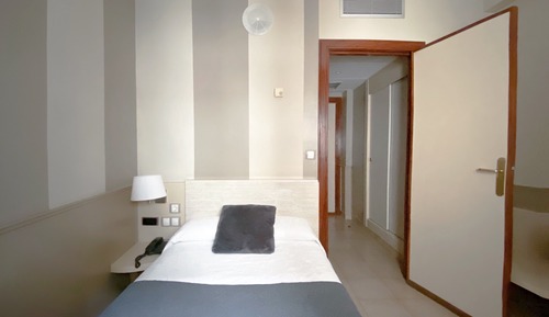 Standard Single Room