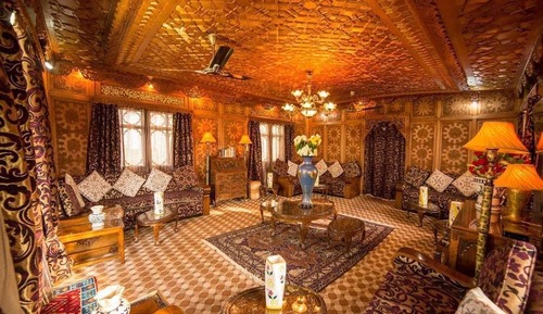 Maharaja Honeymoon Suite