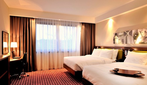 Room, 2 Queen Beds, Non Smoking
