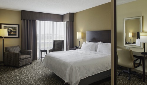 Premium Room, 1 King Bed, Corner