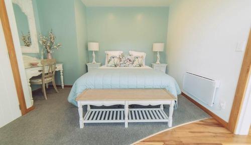 Oakview Cottage