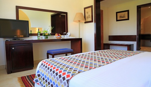 Superior Room, Pool View