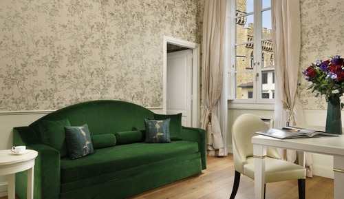 Executive Suite, City View