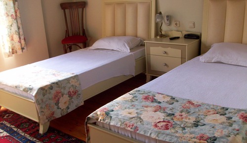 Standard Twin Room, 2 Twin Beds, Non Smoking, Courtyard View