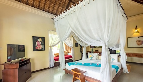 Saripati Oceanfront Villa No.1