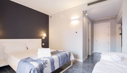 Triple Room, Pool View