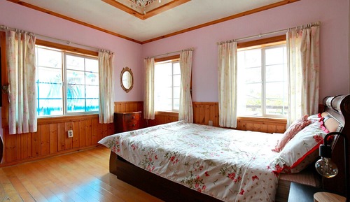 Room (Bordeaux)