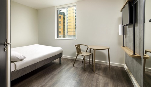 Basic Room, 1 Double Bed