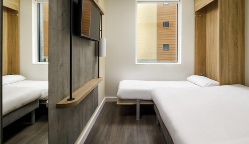 Triple Room